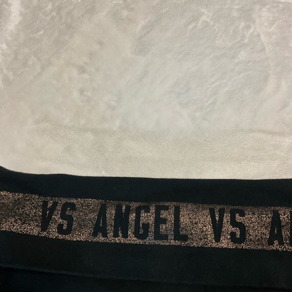 Supermodel Essentials from Victoria Secret Angels Tank Top and shorts - Picture 10 of 10